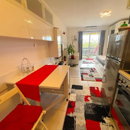Studio Apartment Kova